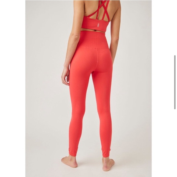 FP MOVEMENT Good Karma Leggings / Cayenne - Picture 4 of 5